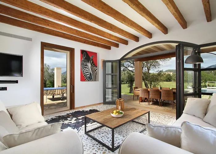 Olivo De La Roca Villa *