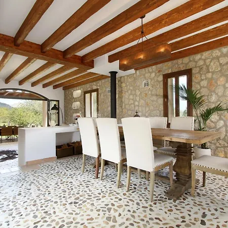 Olivo De La Roca فيلة بويينسا