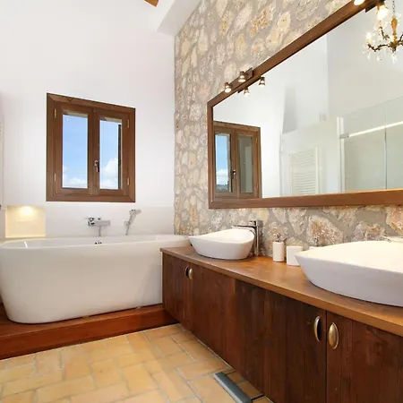 Villa Olivo De La Roca